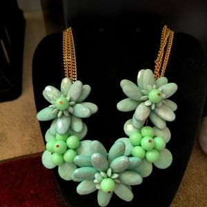 Marvelous Floral statement necklace